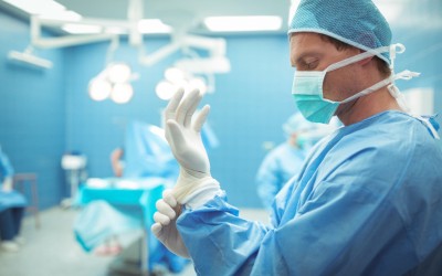 How to Self-Don medical-surgical gloves?